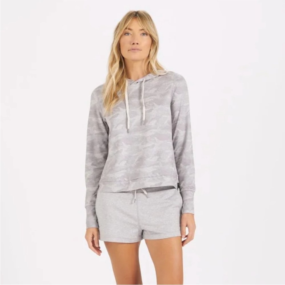 Vuori Halo Essential Hoodie Pale Heather
Camo Small - Picture 1 of 6